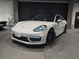 ポルシェ パナメーラスポーツツーリスモ 4 PDK 4WD 認定中古車保証・2022年式