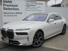BMW i7 xドライブ60 エクセレンス 4WD EVカーブドナビBサンルーフACCデモカー