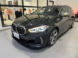 BMW 1シリーズ M135i xドライブ 4WD Mスポーツシート