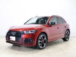 アウディ SQ5 3.0 4WD ・アダプティブスポーツエアサスペンション