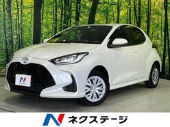 R7　トヨタ　ヤリス　ハイブリッド