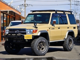 トヨタ ランドクルーザー70 4.0 4WD ブラV　リフトアップ