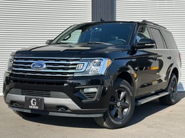 フォード エクスペディション XLT　FX4オフロードパッケージ 4WD 新車並行　パノラマサンルーフ