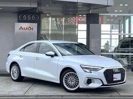 アウディ A3セダン 30 TFSI advanced ACC　プッシュスタート　バックカメラ