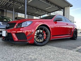 AMG Cクラスクーペ C63 パフォーマンスパッケージ 正規D車　50台限定　ブラックシリーズ