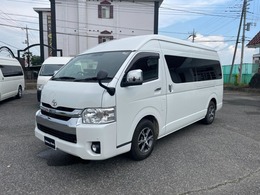 トヨタ ハイエースコミューター 2.8 GL ディーゼルターボ 10人乗り3ナンバー　キャプテンシート