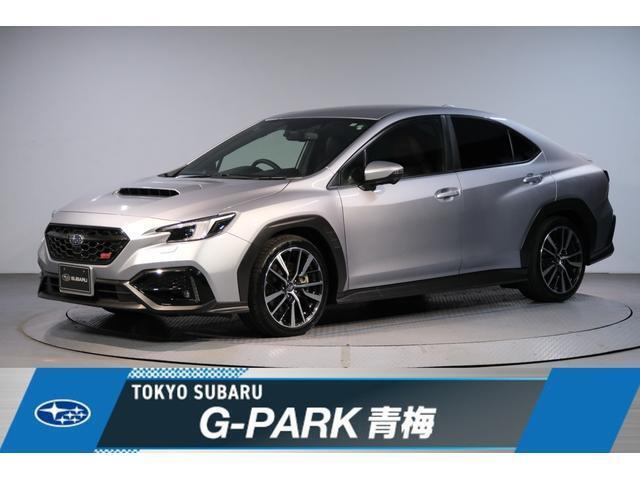 スタイリッシュなシルバー♪WRX S4です♪スバルのスポーツカー！！レカロシート、アイサイトXなど充実の装備です！