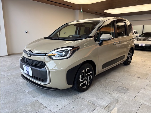 弊社は埼玉県越谷市あるZ-MOTORSです。ご来店の際は、事前にご連絡をいただきますよう、よろしくお願い致します！じっくり現車確認出来るようご準備を致します！