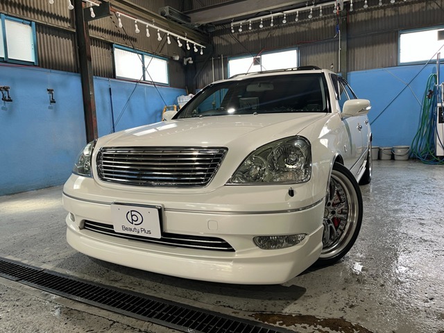 この度はたくさんのお車の中から、弊社の物件をご覧いただきましてありがとうございます。