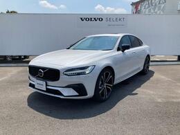 ボルボ S90 リチャージ アルティメット T8 AWD プラグイン ハイブリッド 4WD 