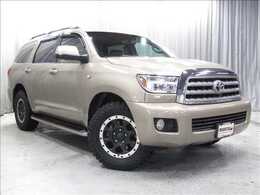 米国トヨタ セコイア SR5 5.7 V8 4WD レザーシート　サンルーフ　4WD