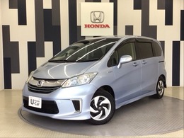ホンダ フリードハイブリッド 1.5 プレミアムエディション ホンダ認定中古車　純正ナビ　後席モニター