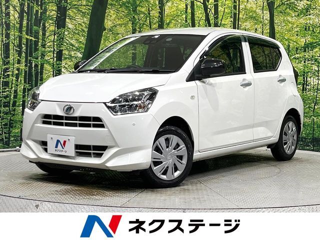 禁煙車　衝突軽減　LEDヘッド　コーナーセンサー　ETC　オートライト