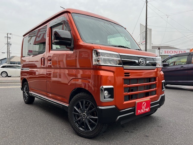 口コミ件数200件突破致しました！お客様からのお声を大切にしております。車選びは人選びを心がけ車はもちろん遠くから来た甲斐があったと言っていただけるようお客様を全力でサポート致します。