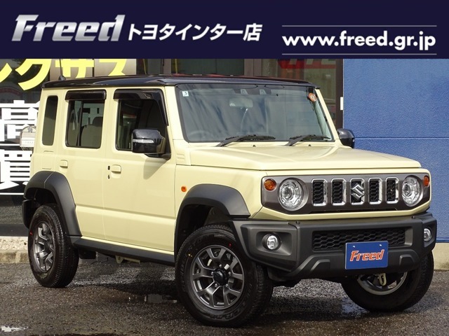 ☆大人気のジムニーノマドを入庫致しました！受注停止、注文できた人も納車がいつになることやら・・・。スグに乗りたい方にオススメの1台です！ぜひ、最後までご覧ください！☆
