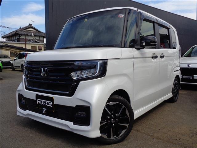 このお車は第三者機関が鑑定し、鑑定書を発行しております。鑑定結果は車体、内装、機関、骨格という4つのポイントに分けられており、なかなか見極める事が難しいクルマの状態をわかりやすく開示してあります。