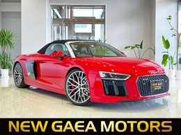 アウディ R8スパイダー V10 5.2 FSI クワトロ 4WD 