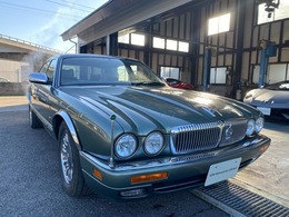 デイムラー デイムラー ダブルシックス 