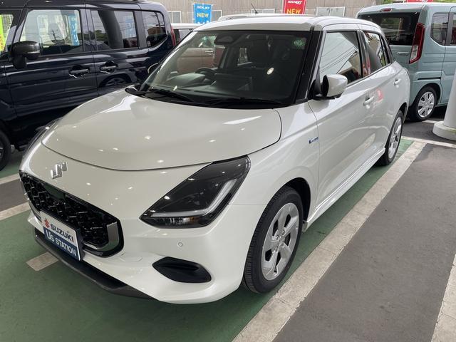 令和6年式　スイフト　ハイブリッドMX　入荷です。 色はピュアホワイトパール♪　衝突被害軽減ブレーキ　全方位ナビ　5MT