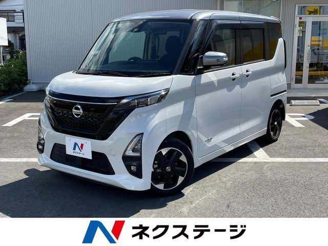 純正9インチナビ　両側電動スライドドア　プロパイロット　全周囲カメラ