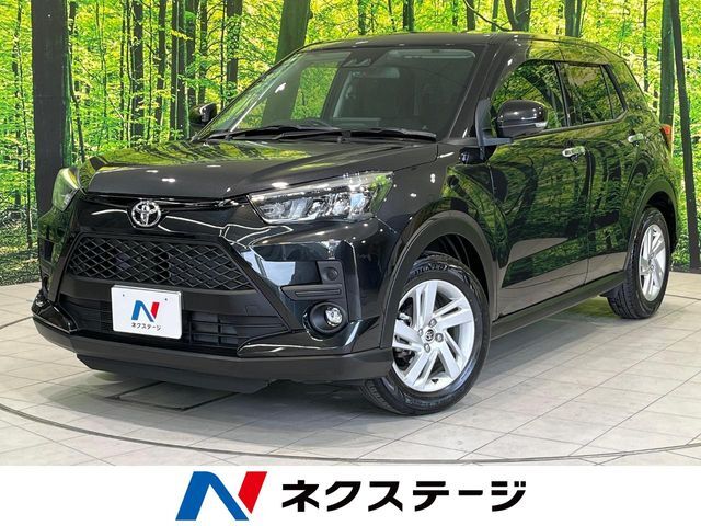 純正9型ディスプレイ　全周囲カメラ　衝突被害軽減システム　禁煙車