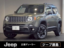 ジープ レネゲード マットグリーン 4WD 限定車/4WD/バックカメラ/純正ナビ/純正17