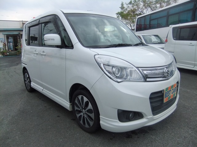 外出していることもございますので、ご来店の際は事前にご連絡ください♪