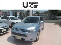 三菱 アウトランダーPHEV 2.0 G プレミアムパッケージ 4WD 1オーナー　禁煙　FCM　4WD　純正MナビTV