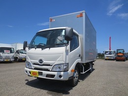 日野自動車 デュトロ 2t ドライバン 