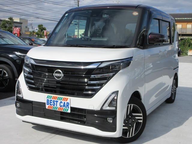 スタイリッシュなハイウェイスター！上級グレードのXプロパイロットエディション！運転しやすいお車です！ツートンカラー！