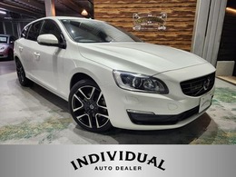 ボルボ V60 D4 ダイナミック エディション ディーゼルターボ 禁煙車　正規D記録簿　専用18AW＆SP本革