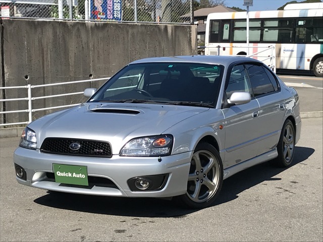 後期型・フルノーマル・4WD・ターボ・MTモードAT・ステアシフト・純正アルミ・HIDライト・パワーシート・プライバシーガラス・キーレス・スペアキー装備。