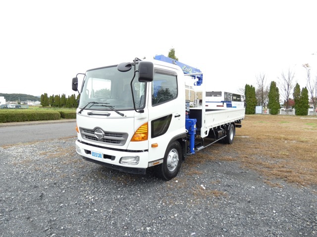 車検証データ　長さ816cm　幅223cm　高さ305cm最.大積載量 2600kg 車両総重量 7955kg