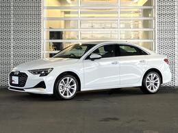 アウディ A3セダン 30 TFSI アドバンスト 当社試乗車　禁煙車