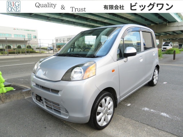 直通お問合せは092-503-8851携帯090-6774-8920です。当社は低価格で内外装きれい程度良好室内快適空間禁煙車ワンオーナー車安心安全な認定工場最新HDDナビ・フルセグ・バックカメラ等工賃込の低価格にて販売中！