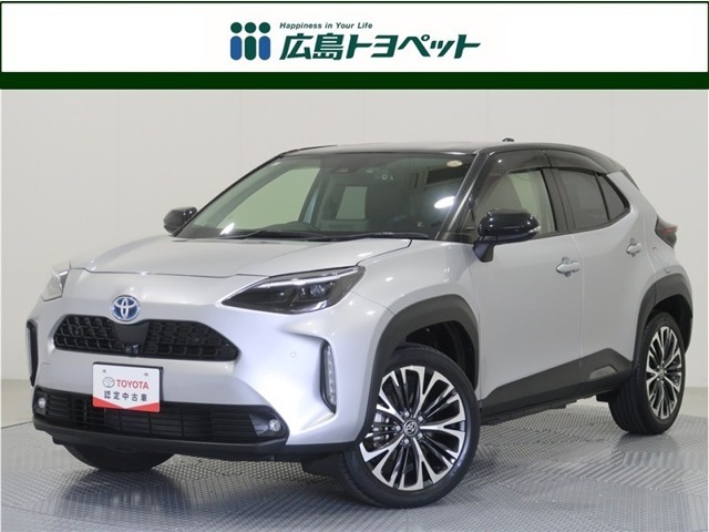 ブラックマイカ/シルバーメタリック（2TX）の　ヤリスクロス　ハイブリッド　Z　入荷しました。