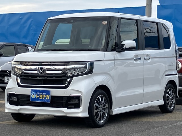 雹による凹みが少しありますが、その分価格がお買い求めやすくなっております。状態は担当営業までお申しつけ下さい。