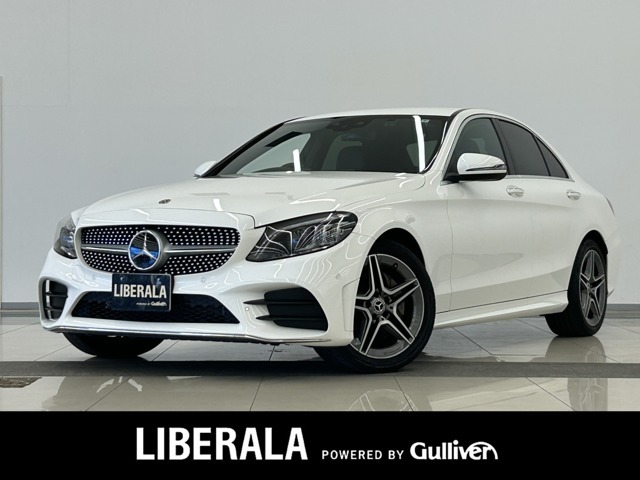 LIBERALAは複数のメーカーのお車をワンストップで乗り比べしていただける唯一の輸入車ブランド店舗です。お気軽にお立ち寄りいただき心ゆくまでその性能をご堪能してください。