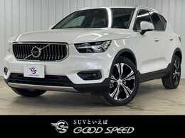 ボルボ XC40 B4 AWD インスクリプション 4WD 白革　フルセグ　全周囲カメラ　harman/kar