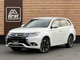 三菱 アウトランダーPHEV 2.0 G ナビパッケージ 4WD ワンオーナー 純正ナビ 全方位カメラ ETC