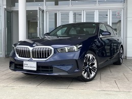 BMW 5シリーズ 523i エクスクルーシブ パノラマ・ガラス・サンルーフ