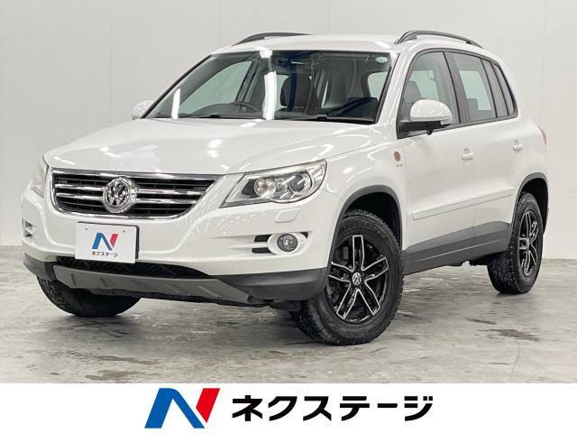 4WD　SDナビ　フルセグTV　バックモニター　ETC　HIDヘッド