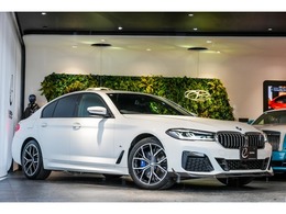 BMW 5シリーズ 530e Mスポーツ エディション ジョイプラス エクスクルーシブP カーボンエアロ