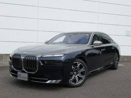 BMW 7シリーズ 740d xドライブ エクセレンス ディーゼルターボ 4WD 2トーンペイント　リアコンフォートPKG