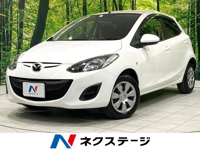 CDオーディオ　禁煙車　電動格納ドアミラー　ステアリングスイッチ