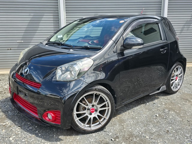 トヨタIQ 1.3 トヨタ iQ 1.3 130G MTゴー 2012年 8.3万キロ (茨城県