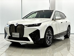 BMW iX xドライブ50 4WD 全国2年保証　ラウンジルーフ　レザーシー