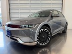 ラウンジ AWD 4WD