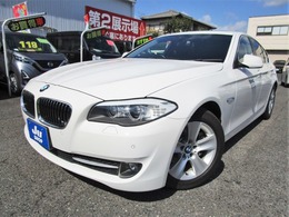 BMW 5シリーズ 528i 純正HDDナビ　サンルーフ　黒革シート