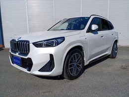 BMW iX1 xドライブ30 Mスポーツ 4WD テクノロジーパッケージ　ライブコックピッ